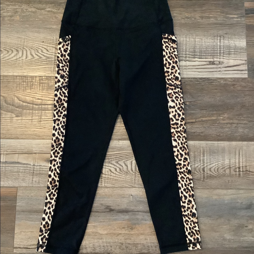 Leopard leggings